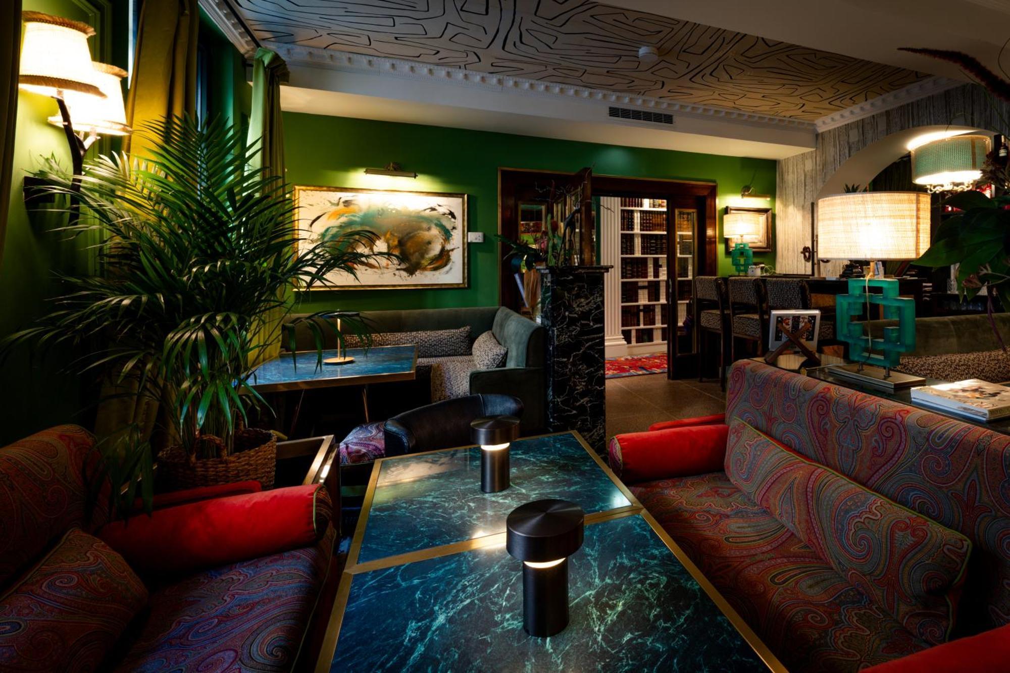 House Of Huetter- Muenchner Kindl, Small Luxury Of The World * Munich